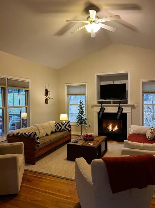Cozy Cabin W/ Indoor Fireplace & Tranquil Views Luray Buitenkant foto